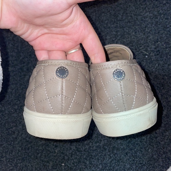 Steve Madden - Picture 3 of 3